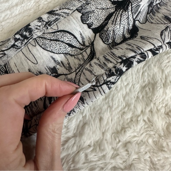 Athleta Floral Print Balance Dress - Picture 2 of 8